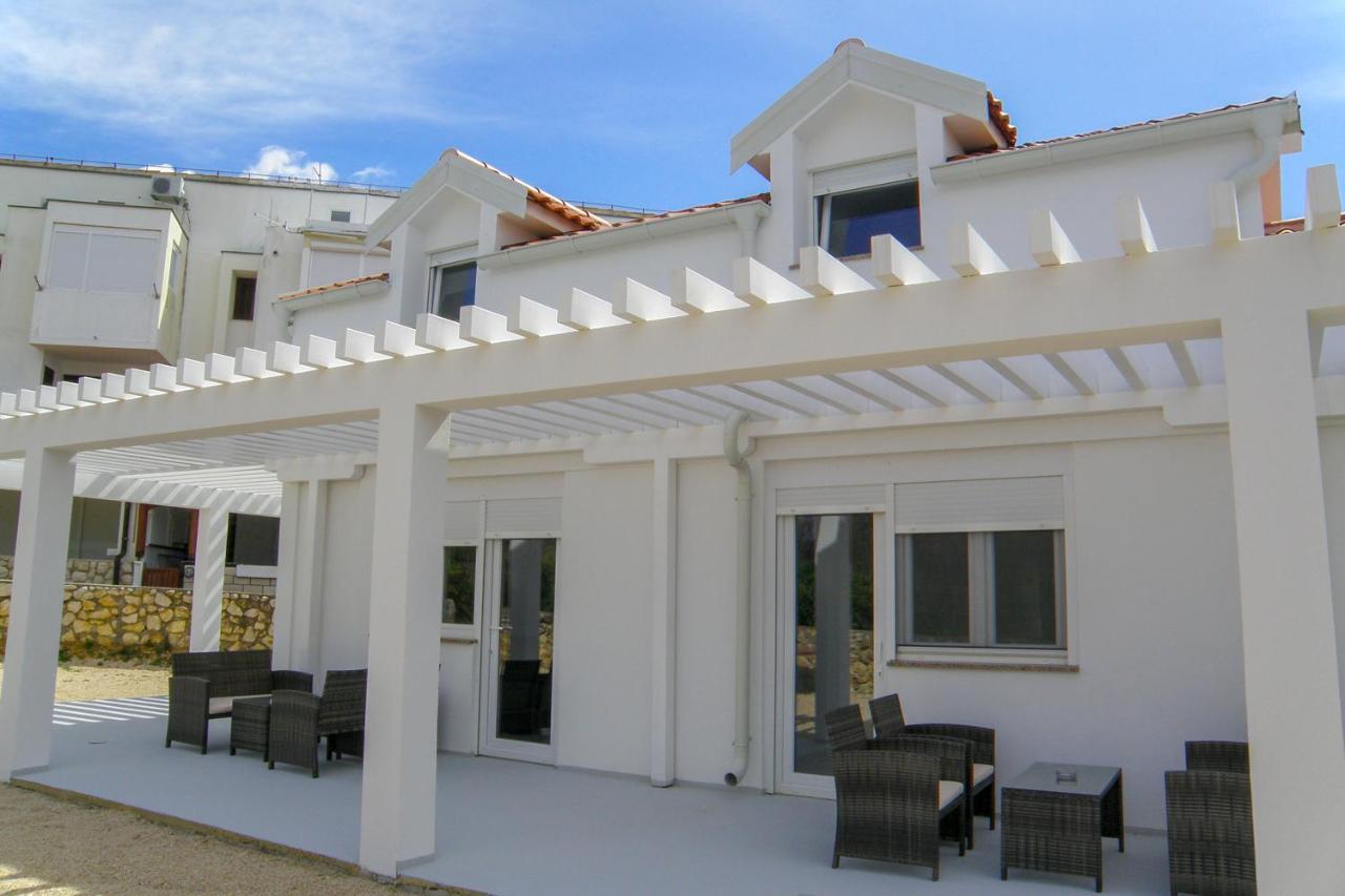 Lada Apartmani Novalja Εξωτερικό φωτογραφία