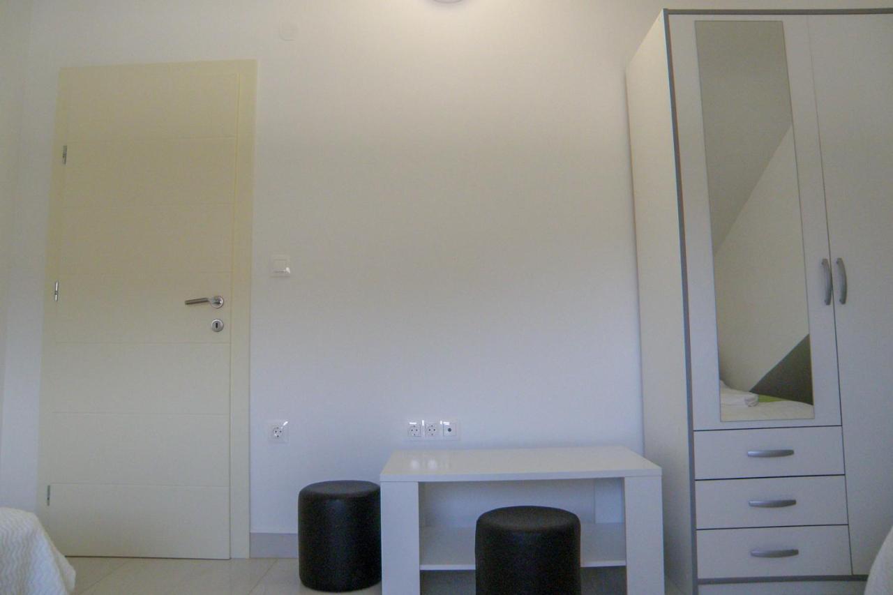 Lada Apartmani Novalja Εξωτερικό φωτογραφία